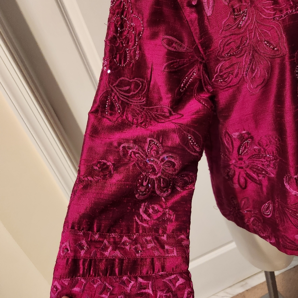 Chico's size 2 or Large pink silk jacket with embroidery - Picture 4 of 7